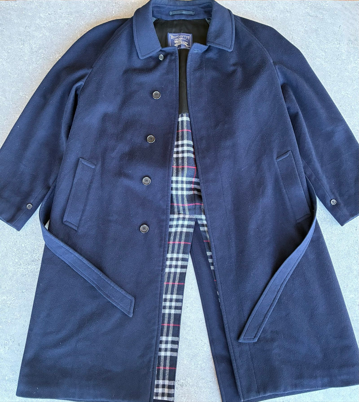 Burberry navy coat wool alpaca blend with checked lining and original belt.