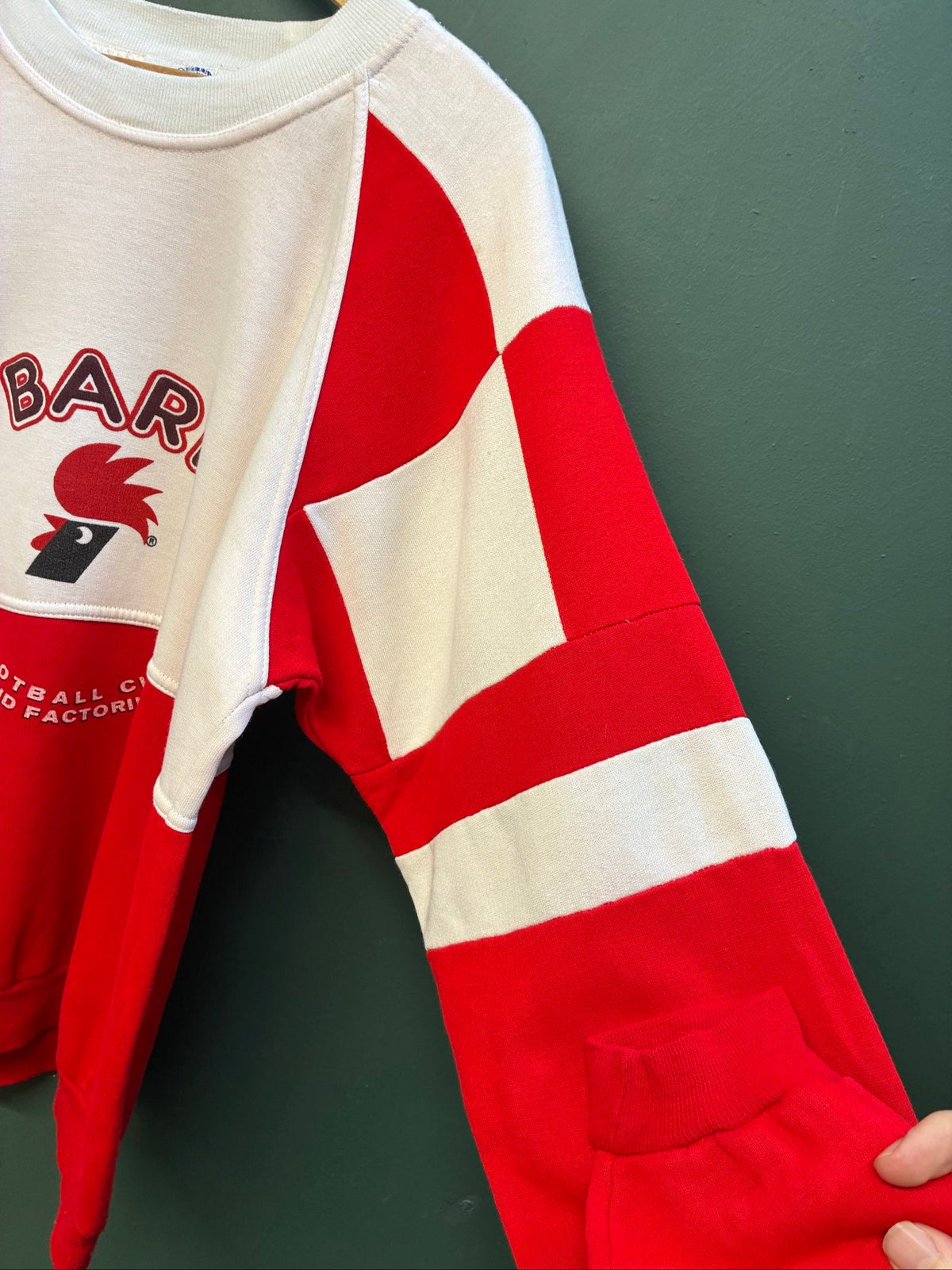 Vintage Bari red and white football sweatshirt, 90s design, excellent condition, medium size.