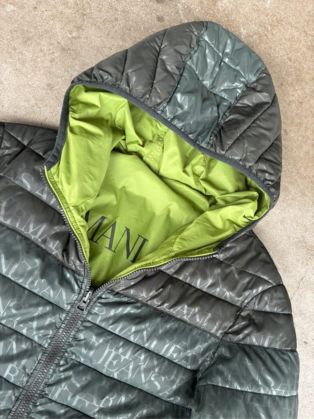 Armani Jeans reversible puffer jacket green and black, medium, Y2K style, good condition.